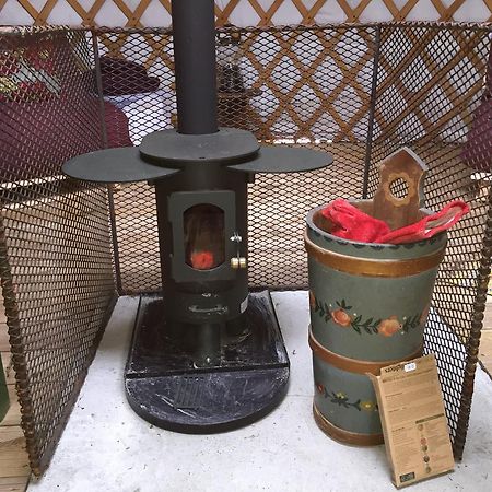 The Yurt Hotel Isle of Gigha Buitenkant foto