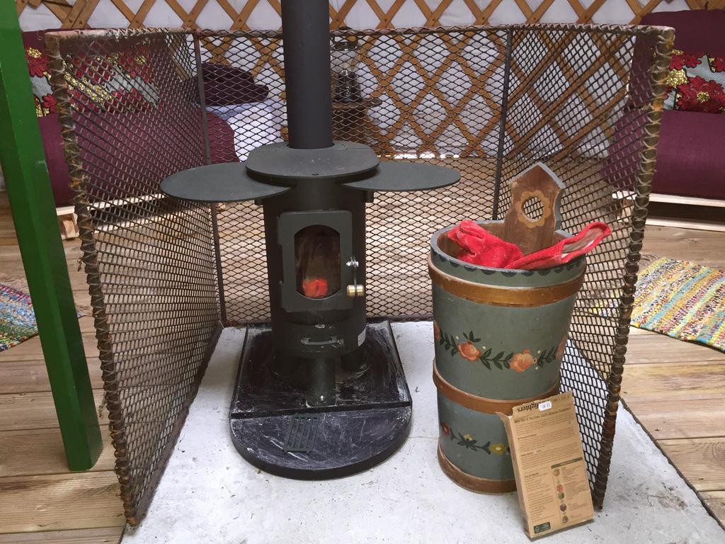 The Yurt Hotel Isle of Gigha Buitenkant foto